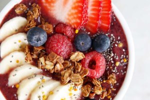 How to Build Your Own Acai Bowl